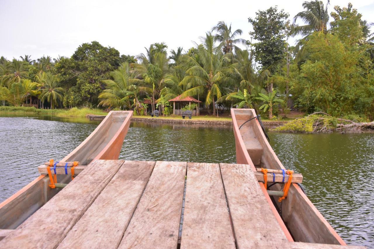 Splendid Lake View Safari Lodge ウダワラウェ エクステリア 写真